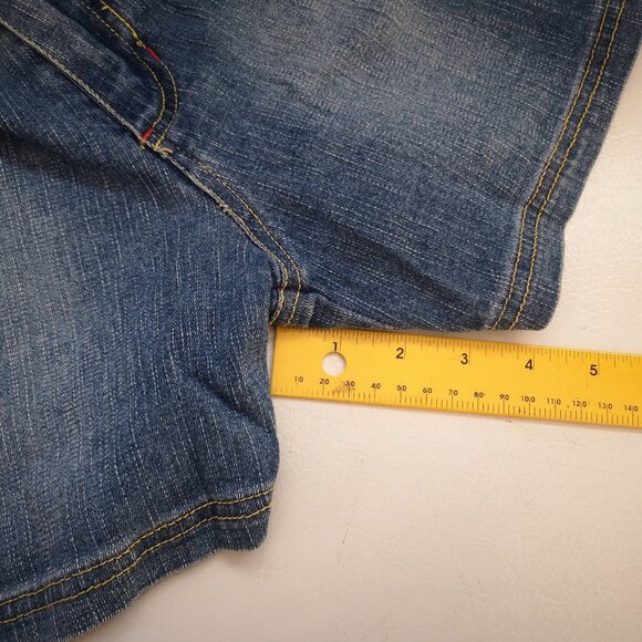 Bum Equipment Ladies Size 8 Denim Medium Wash Straight Fit Jean Shorts - Picture 12 of 13